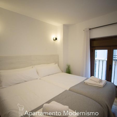 Apartamentos Plaza Del Torico Teruel Luaran gambar