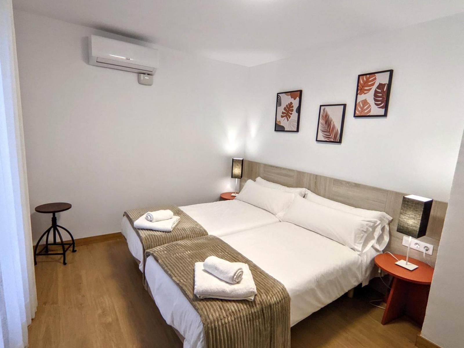 Apartamentos Plaza Del Torico Teruel Luaran gambar