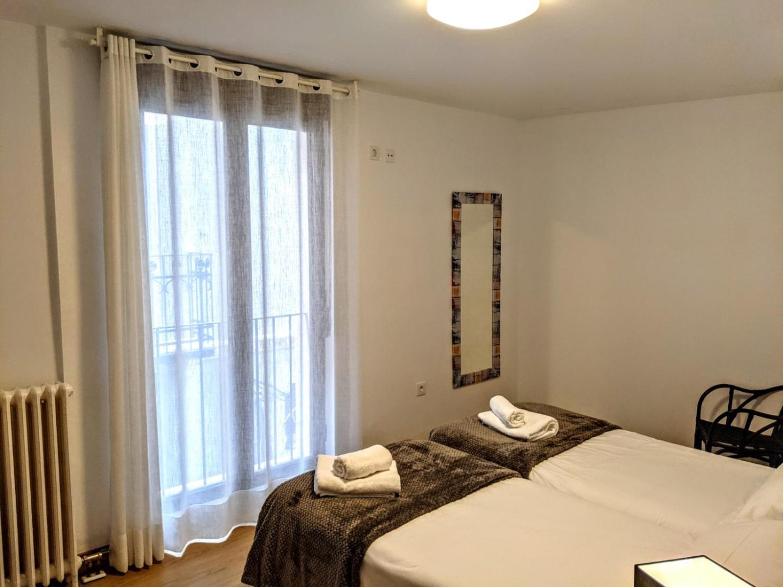 Apartamentos Plaza Del Torico Teruel Luaran gambar