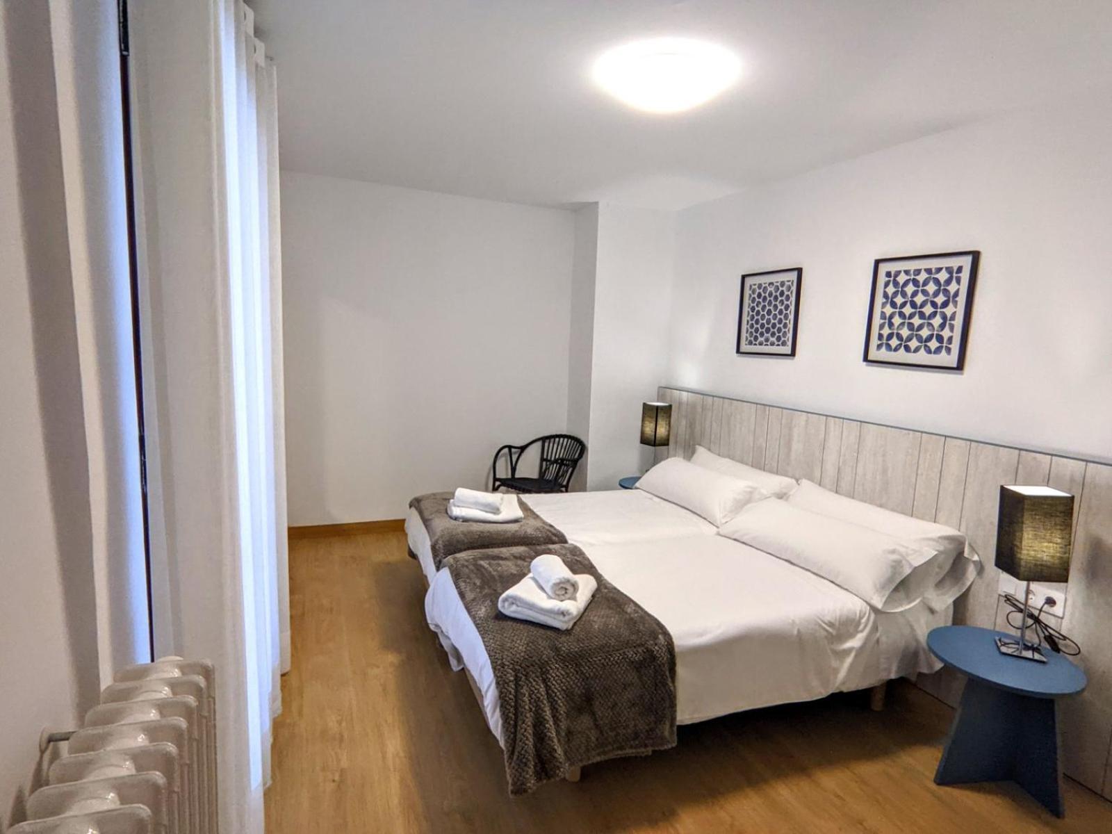 Apartamentos Plaza Del Torico Teruel Luaran gambar