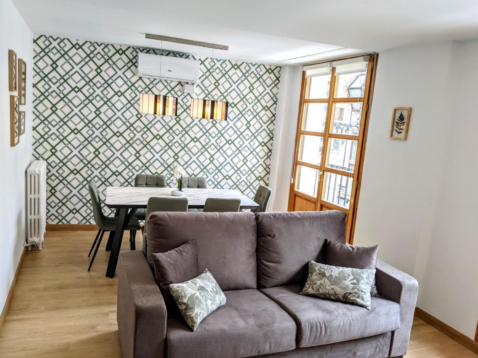 Apartamentos Plaza Del Torico Teruel Luaran gambar
