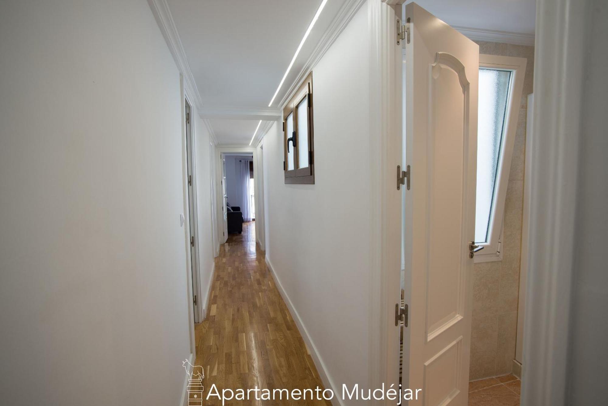 Apartamentos Plaza Del Torico Teruel Bilik gambar