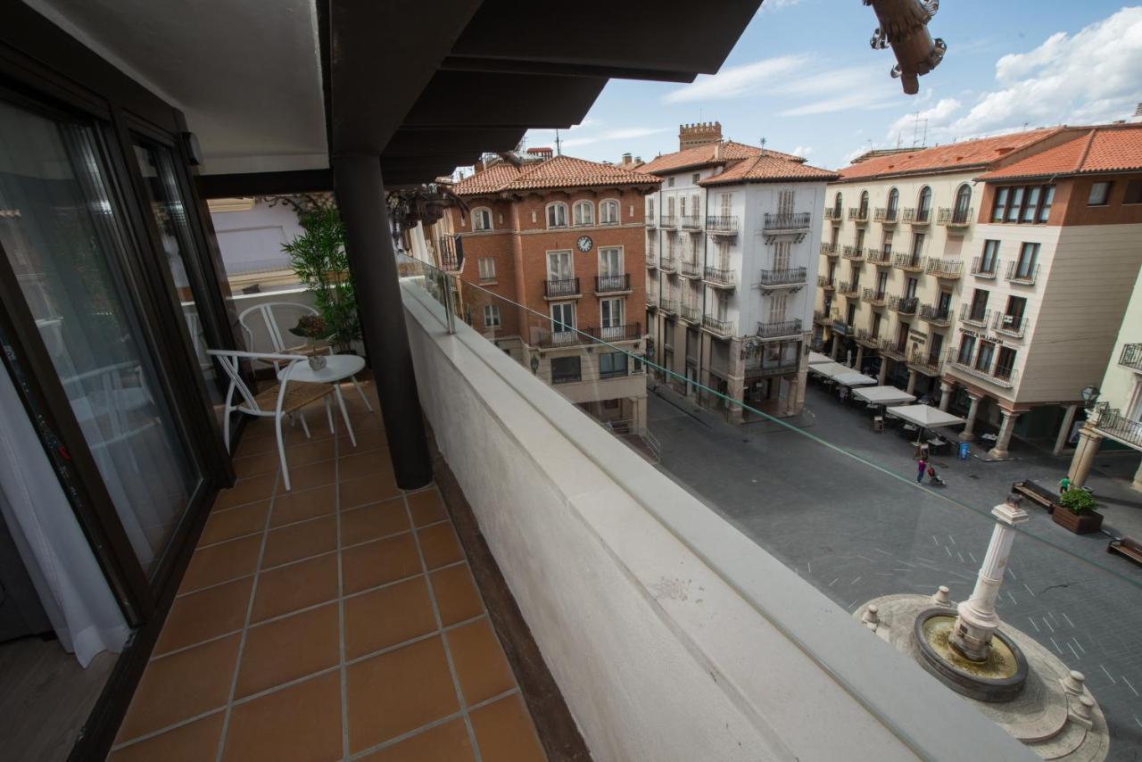 Apartamentos Plaza Del Torico Teruel Luaran gambar